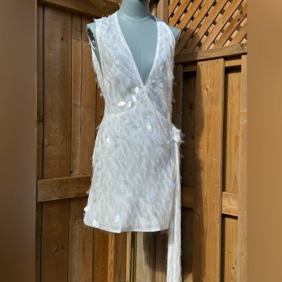 🆕 MISHA COLLECTION 🧿 NWOT The Sapphire Sequins Mini Dress, Ivory Sz M US 6 - Picture 11 of 16